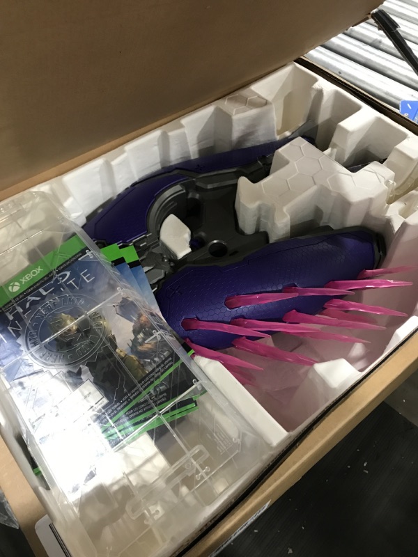 Photo 2 of (GAME IS ALREADY REDEEMED) NERF LMTD Halo Needler Dart-Firing Blaster, Light-Up Needles, 10-Dart Rotating Drum, 10 Elite Darts, Game Card with in-Game Content