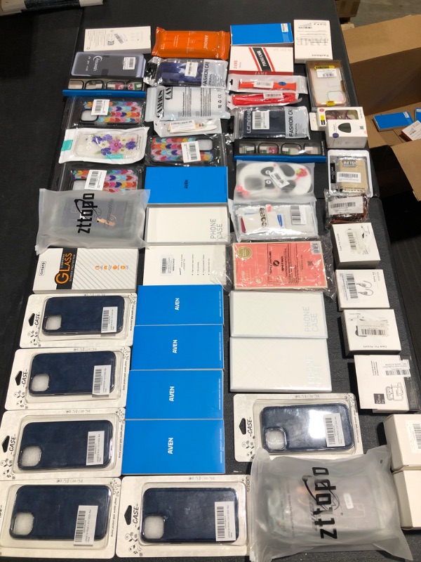 Photo 1 of LOT OF ASSORTED SMARTPHONE & WATCH CASES & ACCESSORIES. STYLES & APPLICATIONS VARY. 