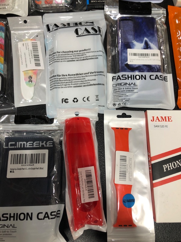 Photo 1 of LOT OF ASSORTED SMARTPHONE & WATCH CASES & ACCESSORIES. STYLES & APPLICATIONS VARY. 