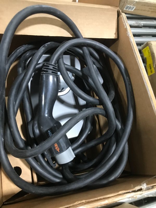 Photo 5 of ChargePoint Home Flex Electric Vehicle (EV) Charger, 16 to 50 Amp, 240V, Level 2 WiFi Enabled EVSE, UL Listed, ENERGY STAR, NEMA 14-50 Plug or Hardwired, Indoor / Outdoor, 23-foot cable , Black---( NOT TESTED)