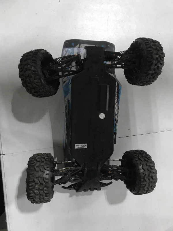 Photo 6 of 1:10 Scale Brushless RC Cars 65 km/h Speed and 1:10 Scale Large RC Rock Crawler - Kids and Adults Remote Control Car 4x4 Off Road Monster Truck Electric - Waterproof Toys