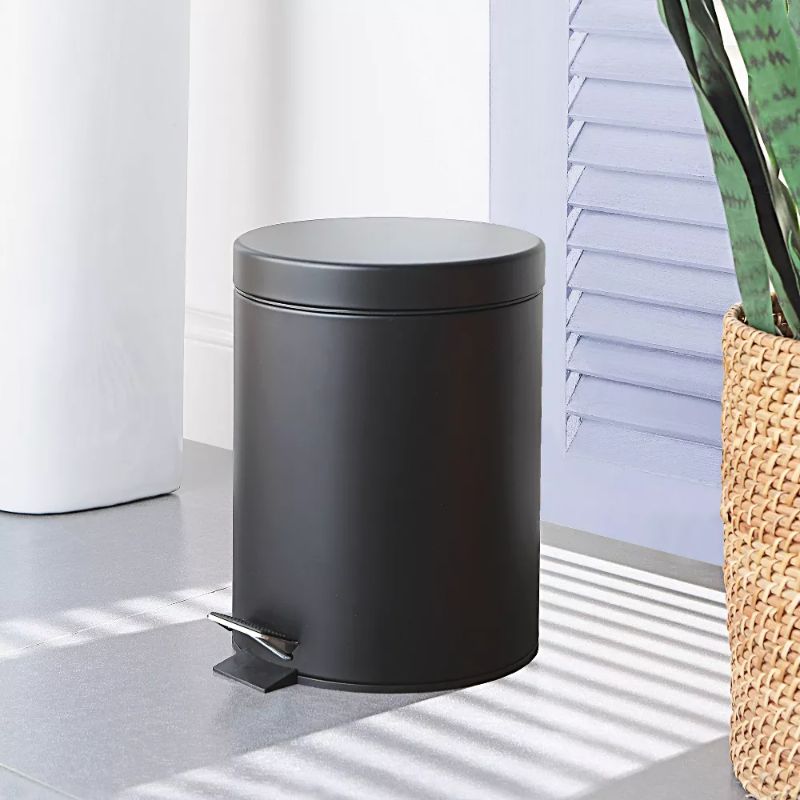 Photo 1 of 1.3gal Soft Close Pedal Trash Bin - 88 Main

