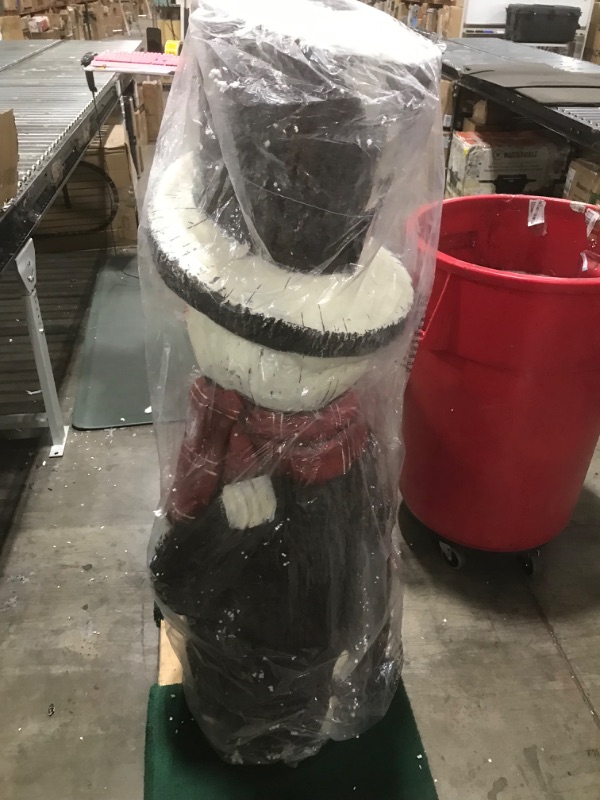 Photo 1 of  Alpine Corporation Alpine JFH1042SLR Solar Snowman Statue, Multicolor 