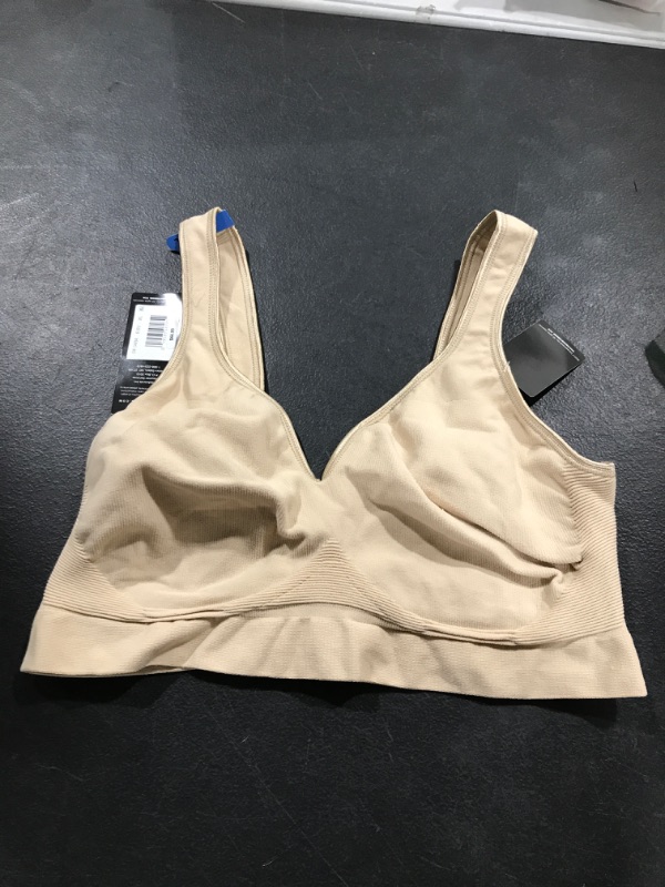 Photo 2 of Bali Comfort Revolution Wireless Bra, Full-Coverage Wireless Bra, Moisture-Wicking Wirefree Bra, Core Colors X-Large Nude