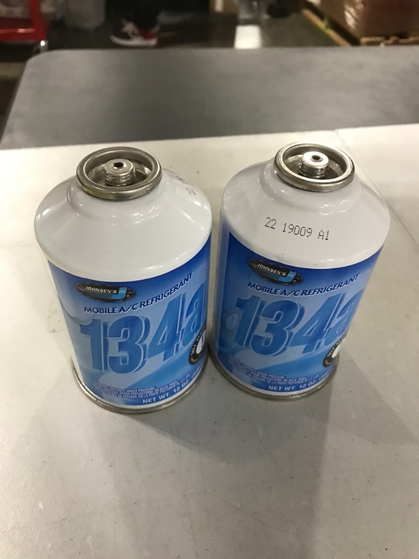 Photo 2 of 12OZ 134A REFRIGERANT - 2 PACK 
