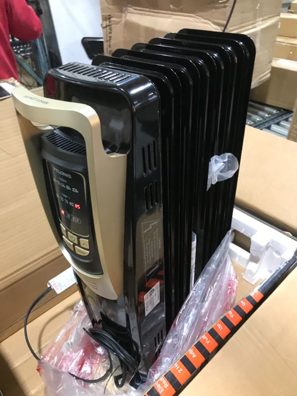 Photo 2 of PELONIS Electric 1500W Oil Filled Radiator Heater with Safety Protection, LED Display, 3 Heat Settings and Five Temperature settings. Perfect for for Home or Office
