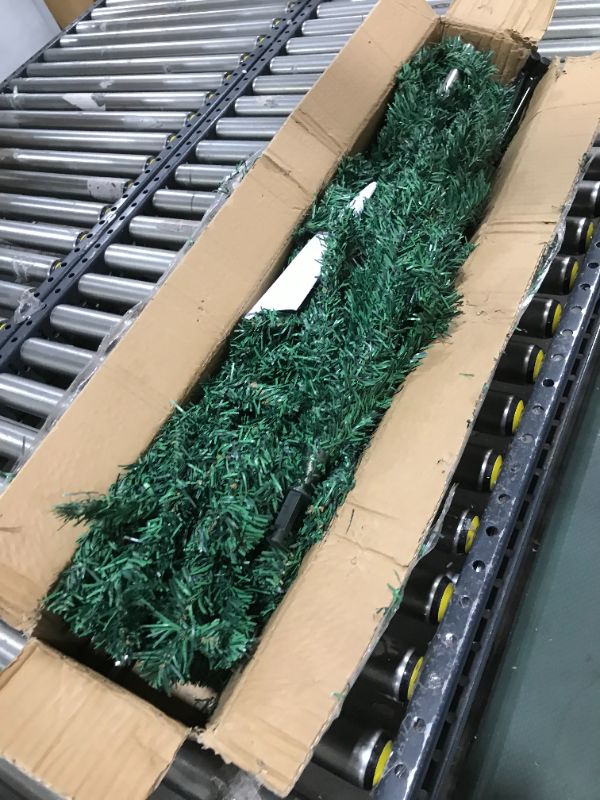 Photo 1 of 6Ft Artificial Christmas Pine Tree Flocked Christmas Full Tree with Pre-Decorated Holiday Christmas Tree with 600 Branches and Solid Metal Stand for Home Christmas Party Decoration (Green)
