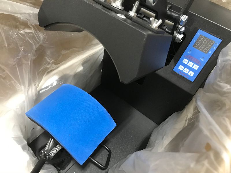 Photo 1 of  VEVOR Heat Press 6x3.75Inch Curved Element Hat Press Clamshell Design Heat Press for Hats Rigid Steel Frame No Stick Digital LCD Timer and Temperature Control (6x3.75Inch Clamshell Design) 