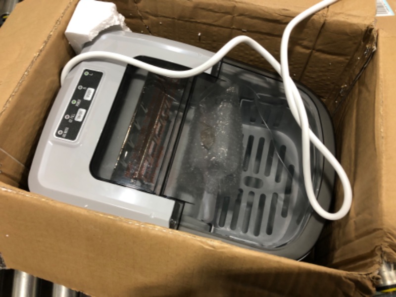 Photo 1 of  Frigidaire EFIC206-TG-SILVER Compact Ice Maker 26 Lb per Day Silver 
