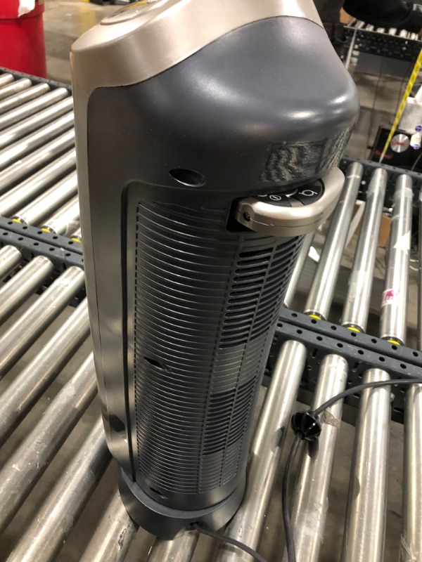 Photo 2 of LASKO STAND UP CERAMIC HEATER WITH REMOTE