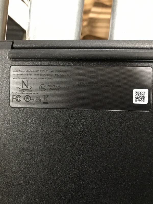 Photo 6 of Lenovo - Chromebook 3 11.6" HD Laptop - Celeron N4020 - 4GB Memory - 64GB eMMC - Onyx Black **Account Locked, needs to be factory reset**
