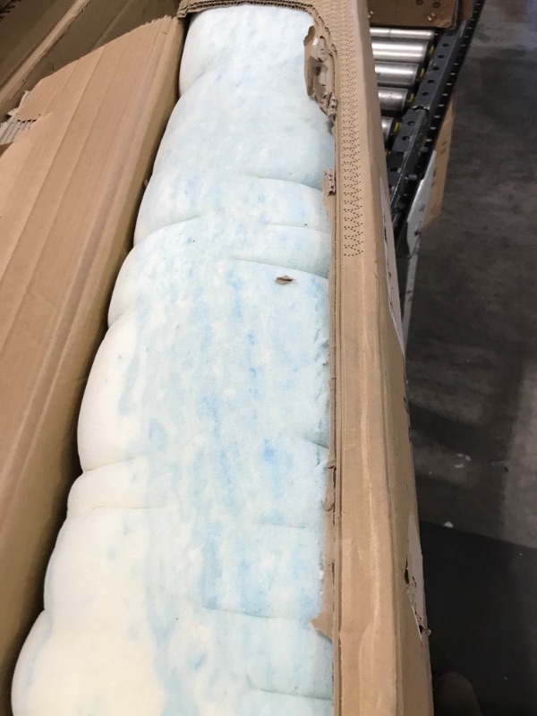 Photo 2 of ZINUS 2 Inch Swirl Gel Cooling Memory Foam Mattress Topper / Cooling, Airflow Design / CertiPUR-US Certified, Full Full 2 Inch