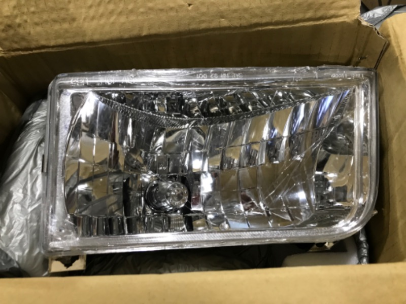 Photo 2 of Anzo USA 111247 Clear Headlight for Ford F-150/Bronco