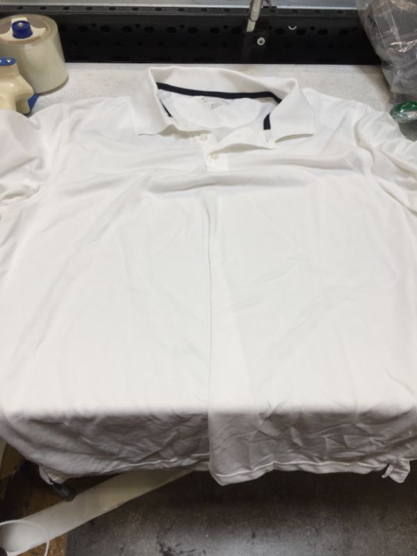 Photo 1 of Amazon Essentials Men's Slim-Fit Quick-Dry Golf Polo Shirt- SIZE L 