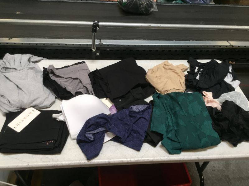 Photo 1 of BAG LOT OF WOMENS CLOTHING --DIFFERENT STYLES AND SIZES ---SOLD AS IS --- 