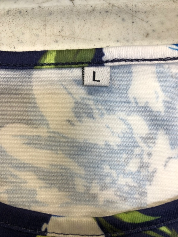 Photo 1 of Blue Floral T-Shirt L 