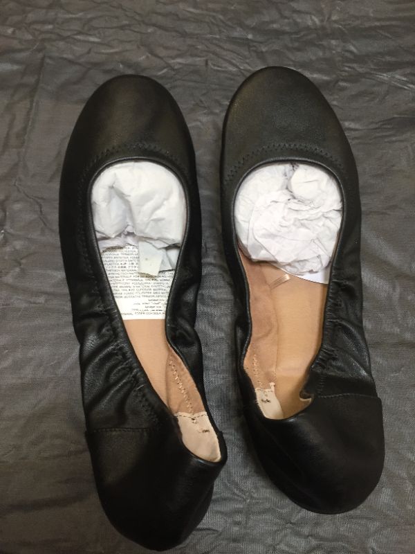 Photo 3 of Amazon Essentials Women's Belice Ballet Flat 7 Black, Faux Leather- SIZE 11