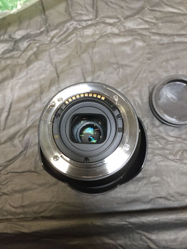Photo 2 of Sony SELP18105G E PZ 18-105mm F4 G OSS , Black Camera Lens