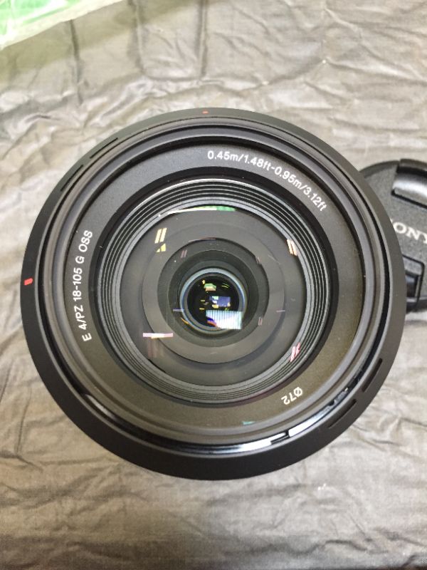 Photo 3 of Sony SELP18105G E PZ 18-105mm F4 G OSS , Black Camera Lens