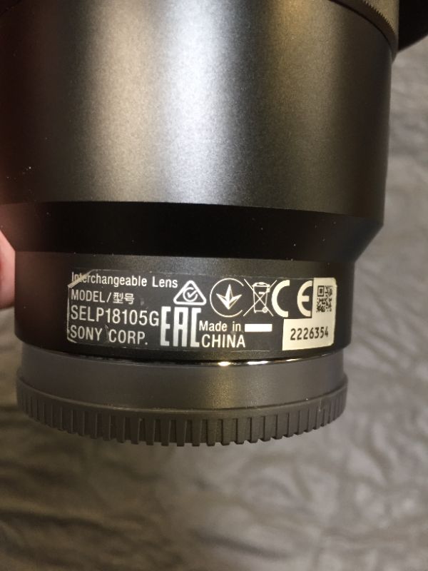 Photo 4 of Sony SELP18105G E PZ 18-105mm F4 G OSS , Black Camera Lens
