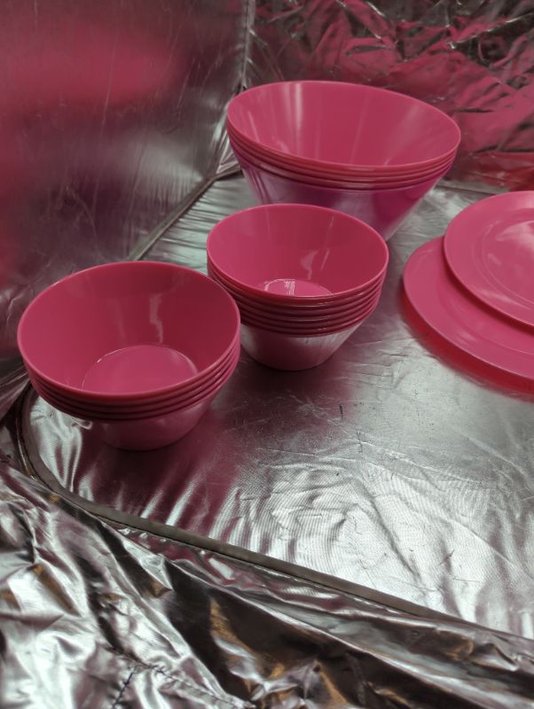 Photo 2 of GLAD - Pink Bundle - 5 Serving Bowls, 2 Large Plates, 12 Pack Small Bowls