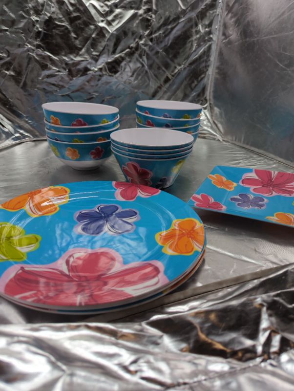 Photo 2 of GLAD - Blue Floral Bundle - 12 Small Bowls, 1 Small Plate, 4 Large Plates
