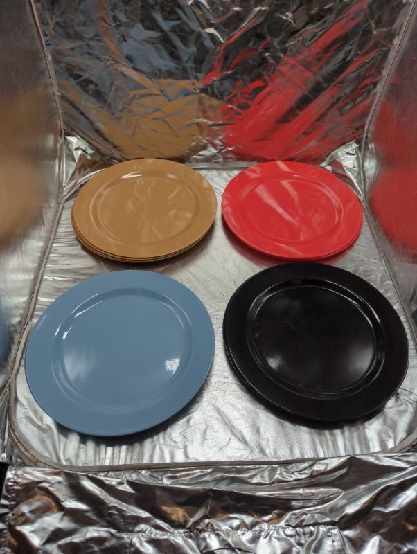 Photo 1 of GLAD - Large Circle Plates - Variety Colors - 12 Pack