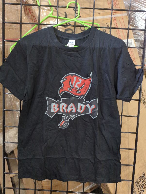 Photo 2 of Mens Tom Brady 12 Tampa Bay Buccaneers Flag Logo 2021 Classic shirt - Size Medium

