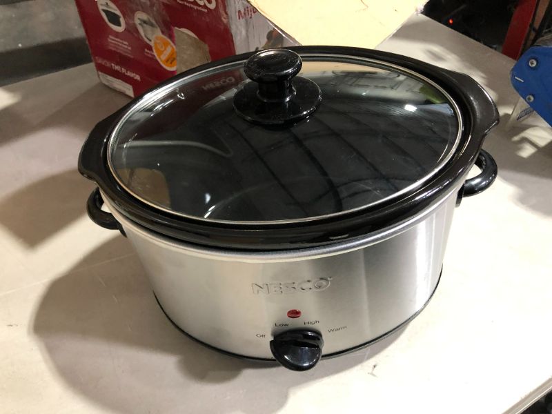 Photo 2 of ***DAMAGED - SEE NOTES***
NESCO SC-4-25, Slow Cooker, 4 Quart, Silver