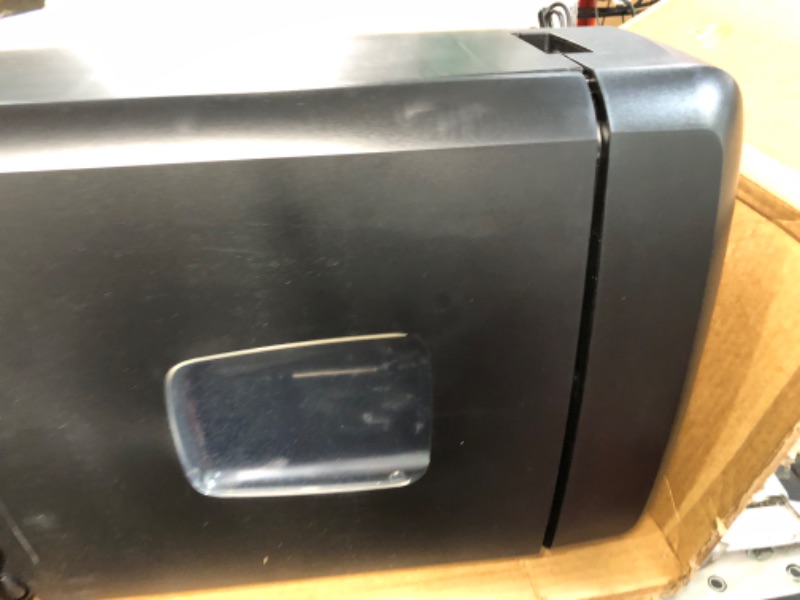 Photo 5 of Amazon Basics  Office/Home & Paper Shredder 