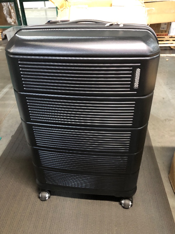 Photo 2 of American Tourister Stratum 2.0 Hardside Large Checked Spinner Suitcase - Jet Black