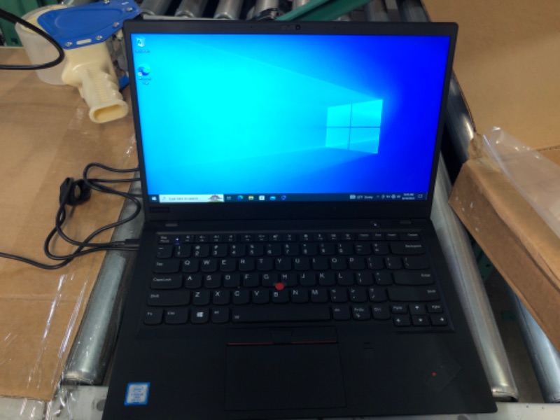 Photo 7 of Lenovo ThinkPad X1 Carbon (6th Gen) - Windows 10 Pro - Intel Quad Core i5-8350U, 256GB NVMe-PCIe SSD, 16GB RAM, 14 FHD IPS (1920x1080) Display, Fingerprint Reader, Black (Renewed)