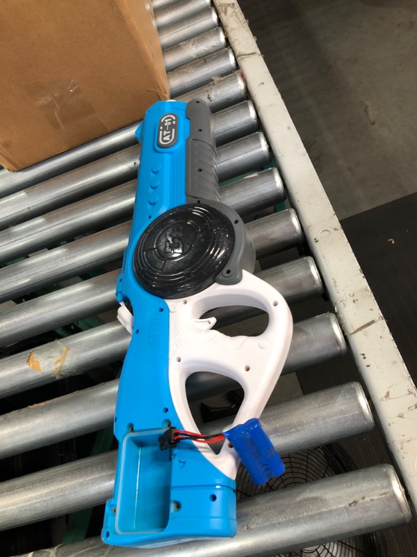 Photo 1 of Electric Water Gun, Squirt Guns with 800cc Super Large Capacity, Full Auto Water Pistol, Water Blaster Up to 32ft Range, Waterproof Water Guns for Summer Outdoor Parties Or Pool Beach Shooting Games Large-blue