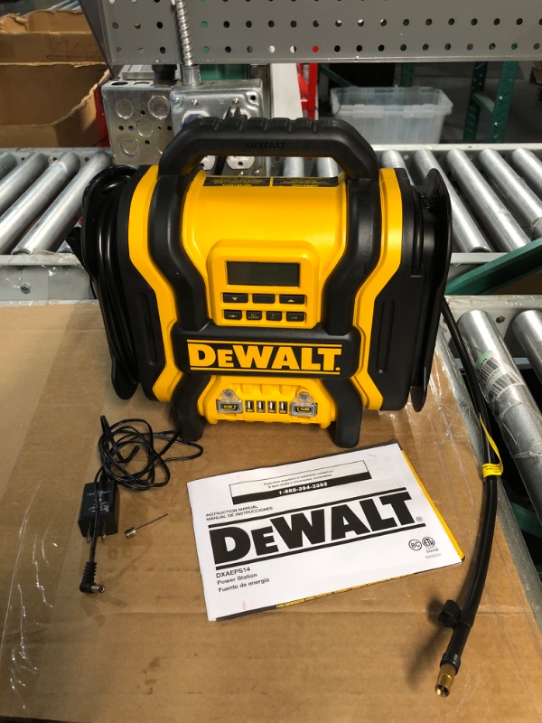 Photo 2 of **DOES NOT HOLD CHARGE, PARTS ONLY** DEWALT DXAEPS14 1600 Peak Battery Amp 12V Automotive Jump Starter/Power Station 