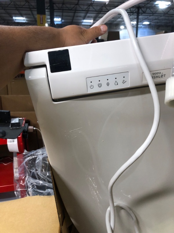 Photo 1 of **FOR PARTS ONLY**  TOTO SW3084#01 WASHLET C5 Electronic Bidet Toilet Seat with PREMIST and EWATER+ Wand Cleaning, Elongated, Cotton White C5 Elongated Cotton White