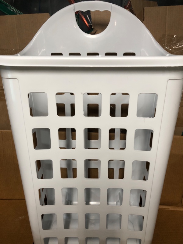 Photo 3 of **damage***United Solutions LN0435 2 Bushel Rolling Hamper in White