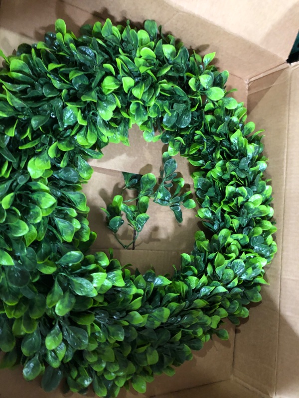 Photo 2 of Lvydec Artificial Green Leaves Wreath - 20"