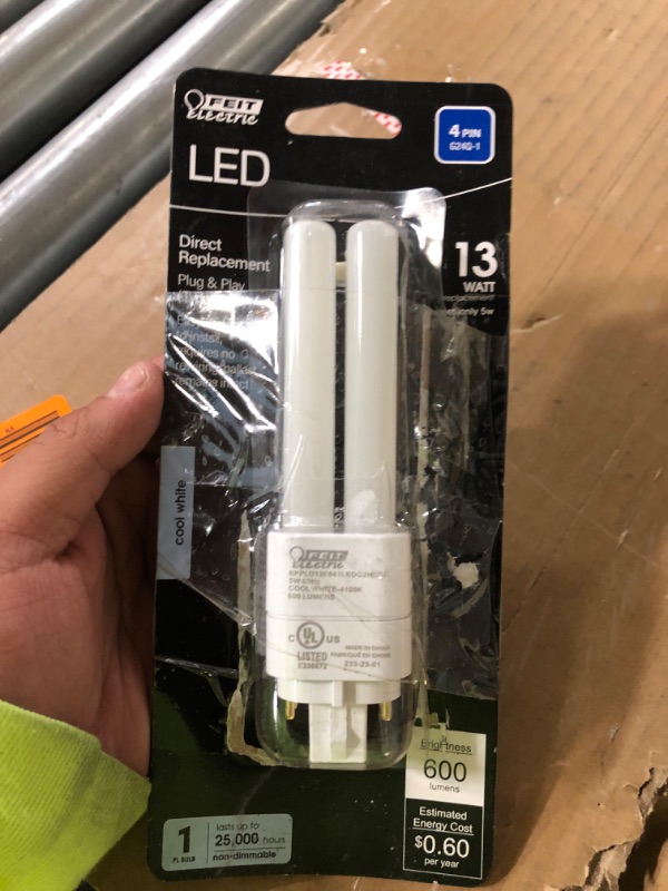 Photo 2 of 13-Watt Equivalent PL Quad Tube CFLNI 4-Pin Plugin G24Q-1 Base CFL Replacement LED Light Bulb, Cool White 4100K (1-Bulb)