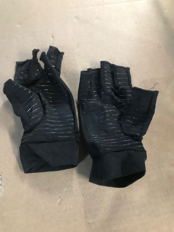 Photo 1 of Donfri Copper Arthritis Gloves Fingerless Compression Gloves (M) Medium