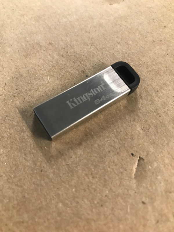 Photo 2 of Kingston 64GB DataTraveler Kyson USB 3.2 Gen 1 Flash Drive