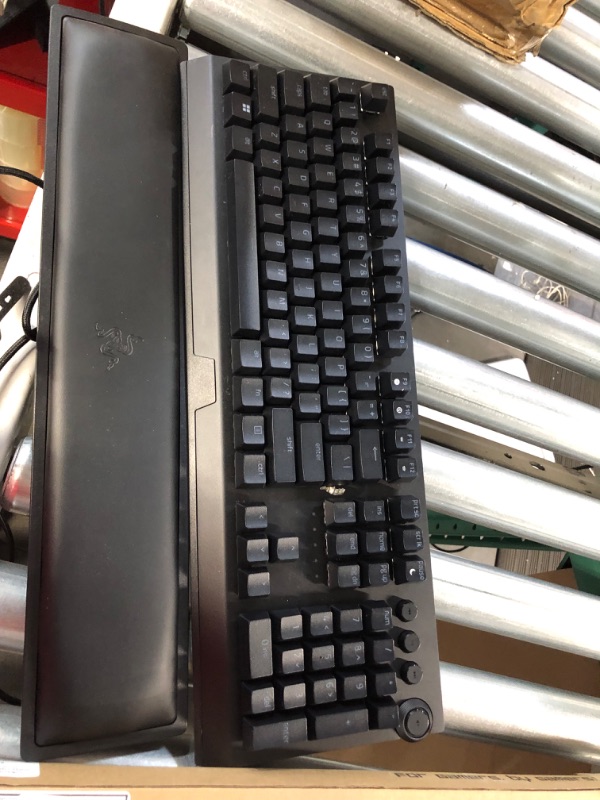 Photo 2 of **USED**Razer BlackWidow V3 Pro Mechanical Wireless Gaming Keyboard