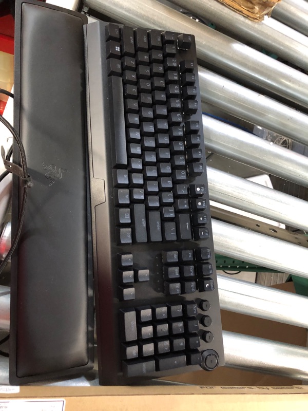 Photo 3 of **USED**Razer BlackWidow V3 Pro Mechanical Wireless Gaming Keyboard