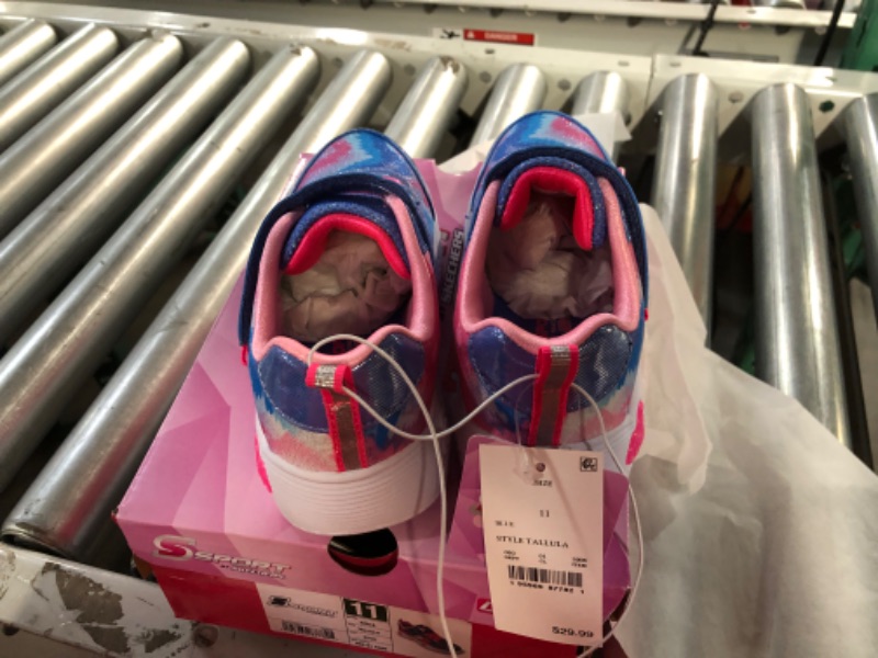 Photo 3 of *STOCK PHOTO FOR REFERENCE* Skechers Unisex-Child Flutter Heart Lights-Simply Sneaker

