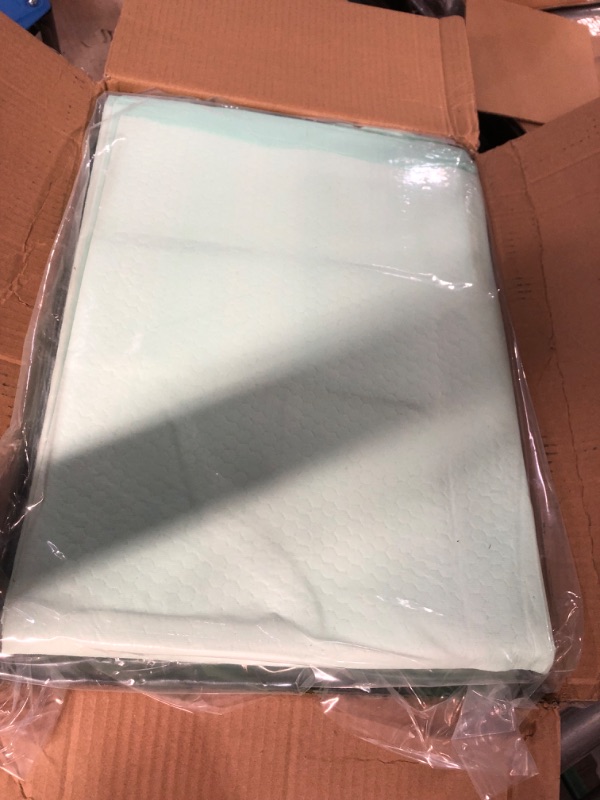 Photo 2 of Extra Large Super Absorbent Bed Pads for Incontinence Disposable 36" X 36"