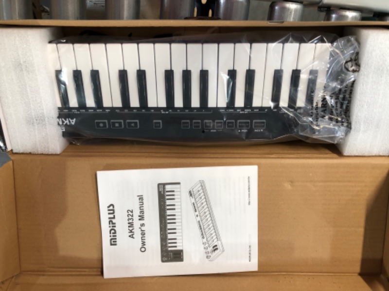 Photo 3 of midiplus AKM322 mini size 32 keys USB MIDI Keyboard Controller Deluxe 32-Key