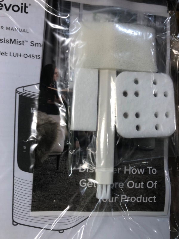 Photo 1 of LEVOIT OasisMist Smart Cool and Warm Mist Humidifiers for Bedroom Large Room Home,  4.5L, White 
