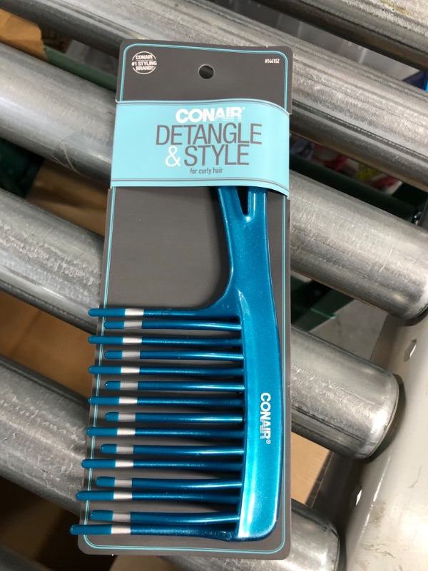 Photo 2 of Conair Comb Detangle, 3.2 Ounce