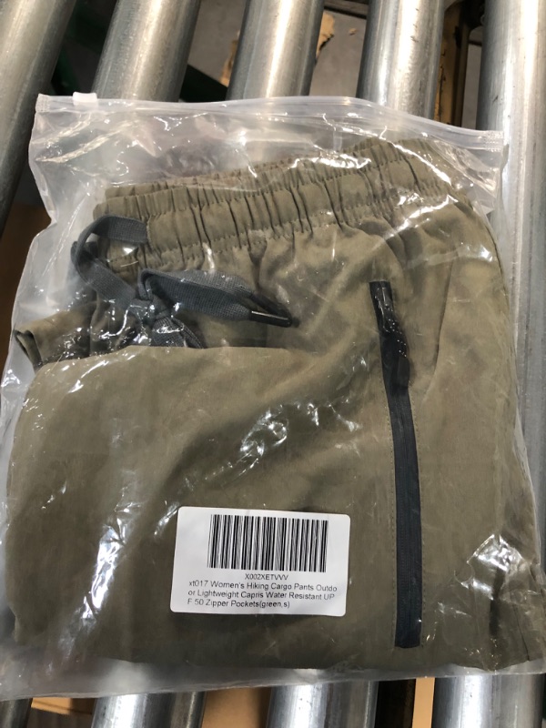 Photo 1 of Women's Hiking Cargo Pants (Small)