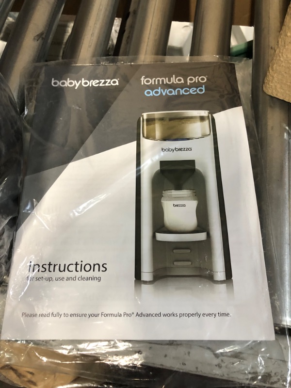 Photo 5 of Baby Brezza Formula Pro FRP0046 (Advanced) bundled with Instructions manual