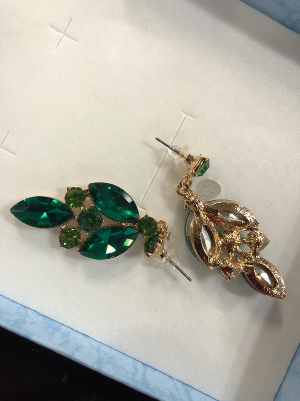 Photo 1 of [stock img similar] Green and gold necklace/earrings